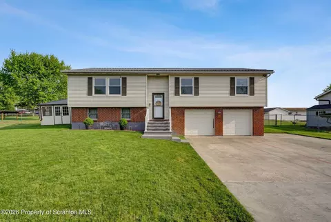 14 Karin Dr, Tunkhannock, PA 18657