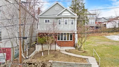 138 Spring St, Carbondale, PA 18407