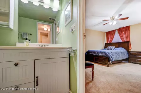 Bedroom - 1102 Summit Pointe, Scranton, PA 18508 photo 4 of 7