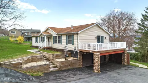 1452 Dundaff St, Dickson City, PA 18519