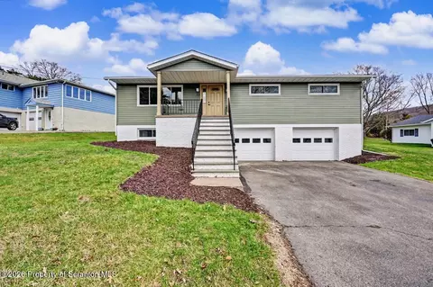 104 Barry Dr, South Abington Twp, PA 18411