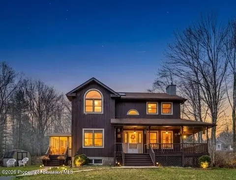 205 Ohara Rd, Spring Brook, PA 18444