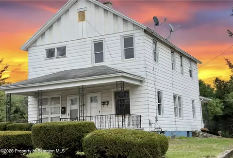 133 Gordon Ave, Carbondale, PA 18407