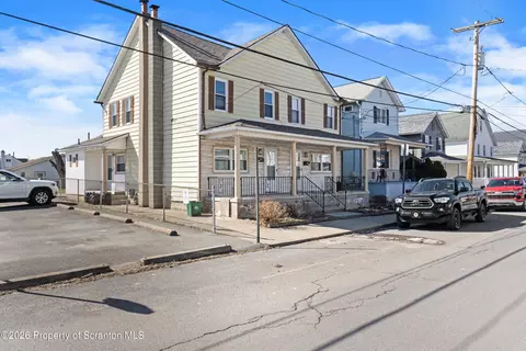 302 304 Vine St, Old Forge, PA 18518
