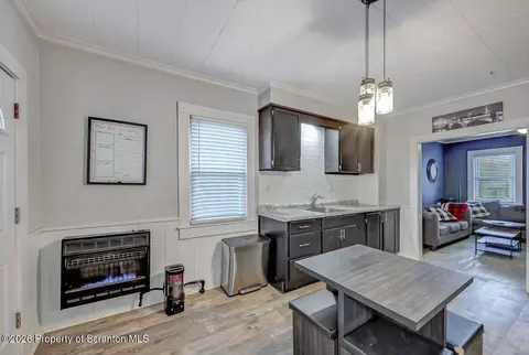 Entry Way - 641 Elm St, Scranton, PA 18505 photo 6 of 13