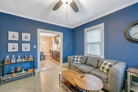 Entry Way - 641 Elm St, Scranton, PA 18505 photo 2 of 13