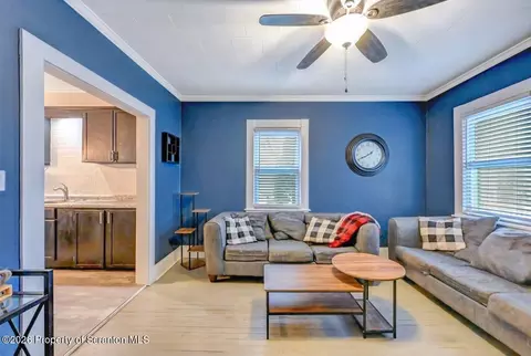 Entry Way - 641 Elm St, Scranton, PA 18505 photo 1 of 13