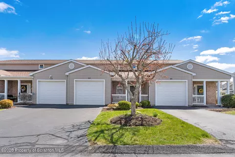 50 Parkland Dr, Clarks Summit, PA 18411