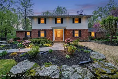 39 Fig Ave, Clarks Summit, PA 18411