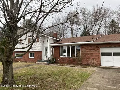 Exterior - 708 Delaware St, Mayfield, PA 18433 photo 3 of 4