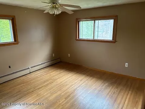 Bedroom - 708 Delaware St, Mayfield, PA 18433 photo 5 of 6