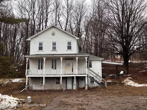 197 State Route 690, Spring Brook, PA 18444