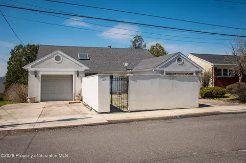 111 Peller Ave, Scranton, PA 18505