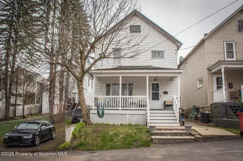 44 Richmond St, Carbondale, PA 18407