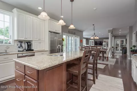 14 Kipling Dr, Moosic, PA 18507 photo 13