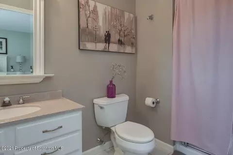 14 Kipling Dr, Moosic, PA 18507 photo 25