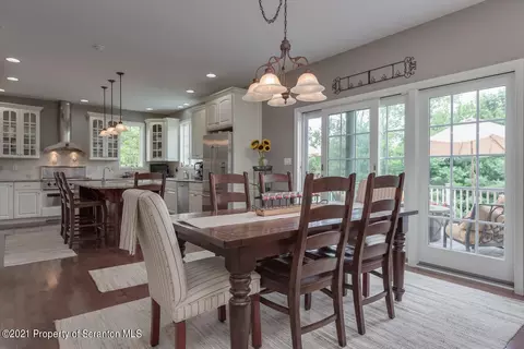 14 Kipling Dr, Moosic, PA 18507 photo 10