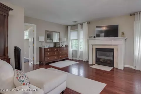 14 Kipling Dr, Moosic, PA 18507 photo 18