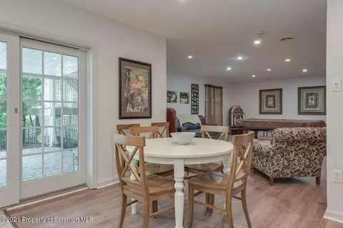 14 Kipling Dr, Moosic, PA 18507 photo 32
