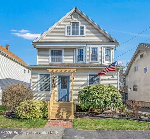 602 Morgan St, Dickson City, PA 18519