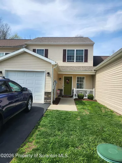 28 Harding Ave, Nicholson, PA 18446