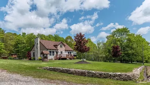 5955 State Route 247, Clifford Township, PA 18421