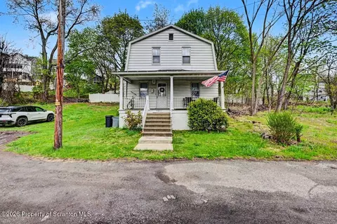 2401 N N Main Rear Ave, Scranton, PA 18508