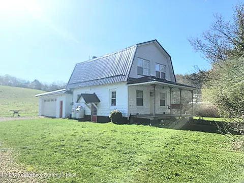 1000 Buckwheat Hollow Rd, Noxen, PA 18636