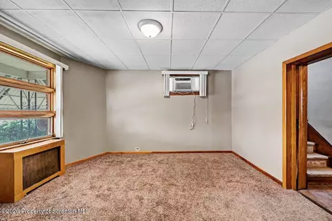 Living - 638 E Grant St, Olyphant, PA 18447 photo 4 of 7