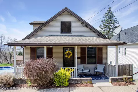 1018 Moltke Ave, Scranton, PA 18505