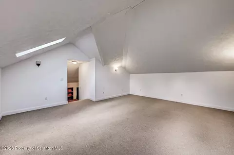 Bedroom - 102 Ryan Dr, Moosic, PA 18507 photo 10 of 12