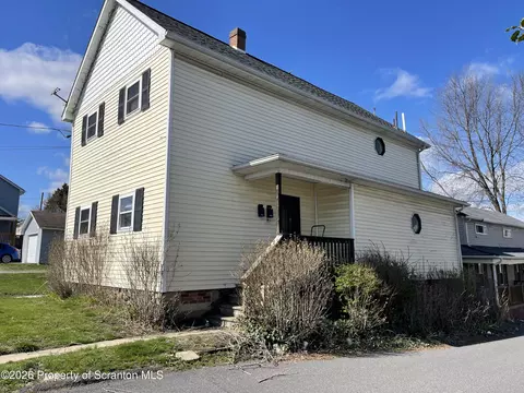 1122 Swetland St, Scranton, PA 18504