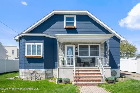 511 Fallon St, Old Forge, PA 18518