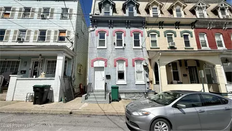 141 E Dewart St, Shamokin, PA 17872