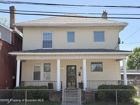 926 Capouse Ave, Scranton, PA 18509