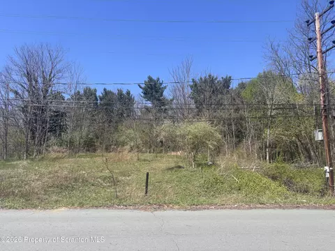 59-60 Connell St, Old Forge, PA 18518