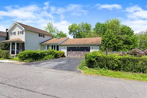 134 Lampman St, Avoca, PA 18641