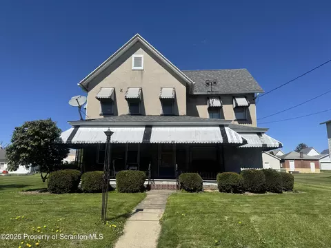 409 E Warren St, Dunmore, PA 18512