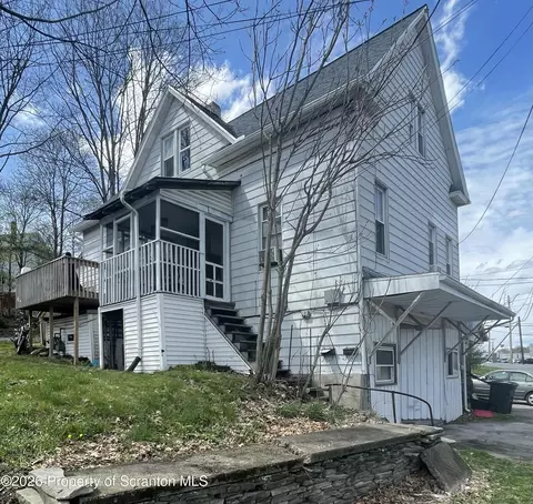 210 Center St, Clarks Summit, PA 18411