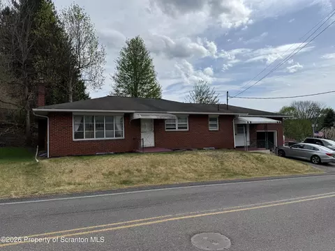 8006 Main St, Mocanaqua, PA 18655