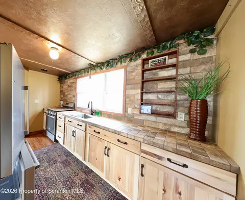 717 7th St, Moosic, PA 18507 photo 6