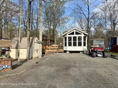 336 Buckaroo Byway, Covington Twp, PA 18424