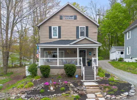 11 Coolidge Ave, Carbondale, PA 18407