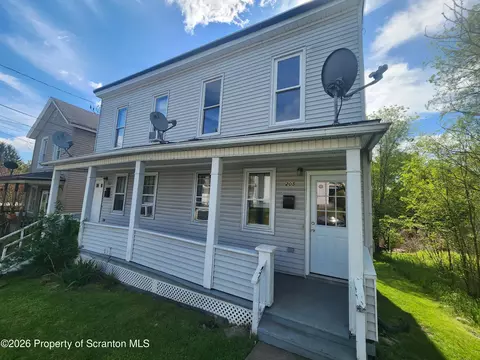 203 205 5th Ave, Scranton, PA 18504