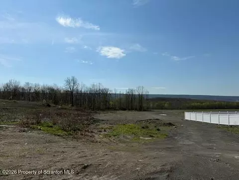 127 Osprey Ln, Archbald, PA 18403