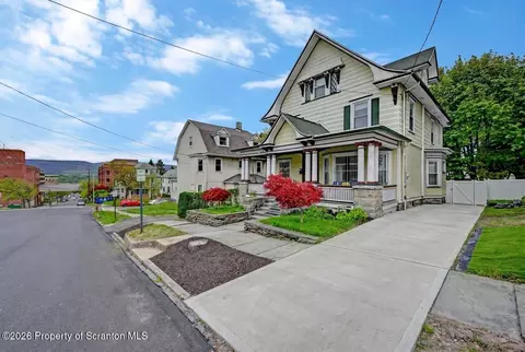 811 E Gibson St, Scranton, PA 18510
