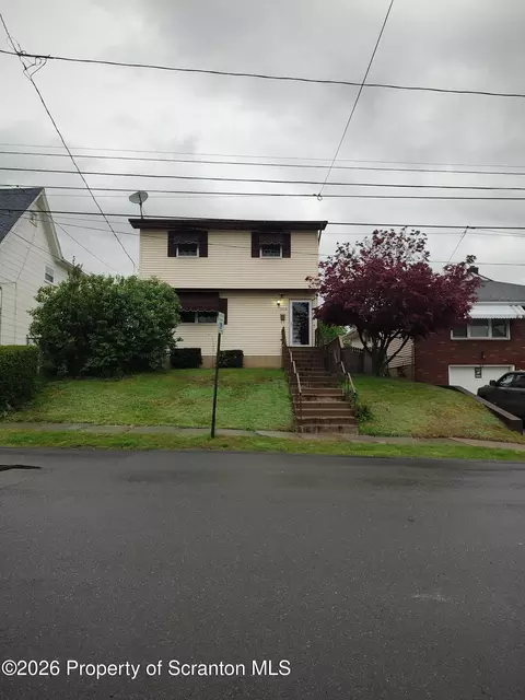 1438 Hawthorne St, Scranton, PA 18504