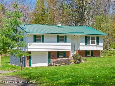 11 Padula Rd, Tunkhannock, PA 18657