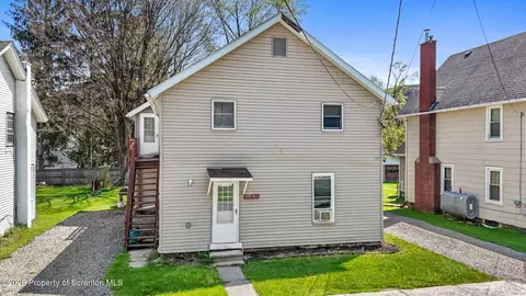 222 Dayton Ave, Hallstead, PA 18822