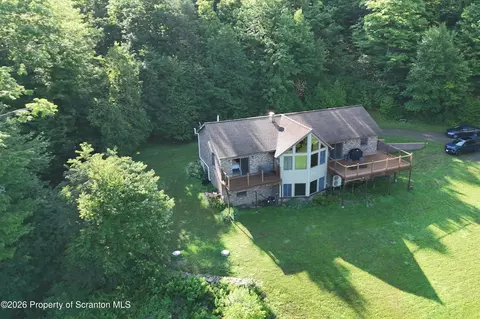 325 Lyon Rd, Hallstead, PA 18822